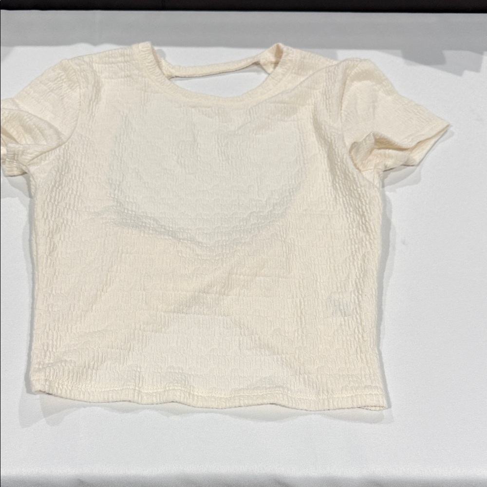 Pink Rose Cream T-Shirt with open back.